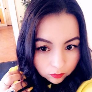 Meet your Posher, Isabel